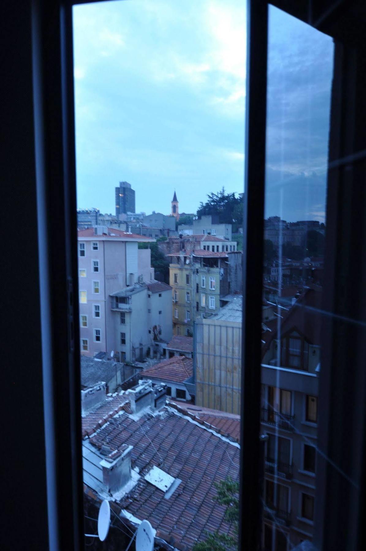 Brickpalas Istanbul Exterior photo